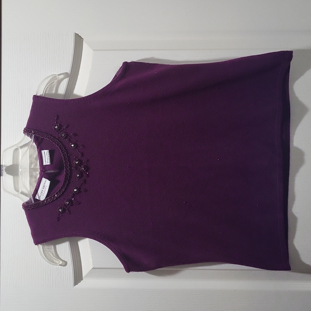 Jaclyn Smith sleeveless sweater